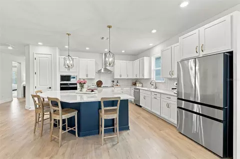 Kitchen - 11854 Mile Marsh Dr, Riverview, FL 33569 photo 2 of 10