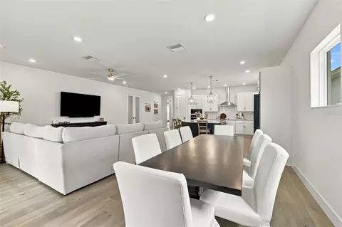 Dining - 11854 Mile Marsh Dr, Riverview, FL 33569 photo 2 of 2