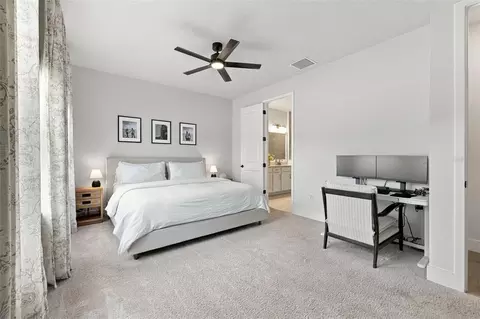 Bedroom - 11854 Mile Marsh Dr, Riverview, FL 33569 photo 2 of 5