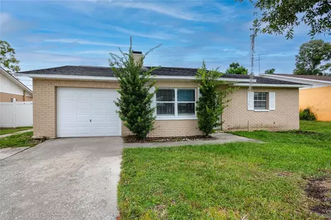 4624 Wisteria Dr, Zephyrhills, FL 33542