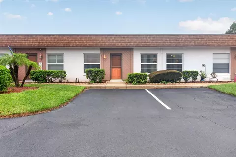 6176 Chesham Dr #8, New Port Richey, FL 34653