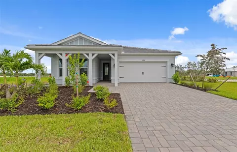 1951 Silver Shrs, Englewood, FL 34223