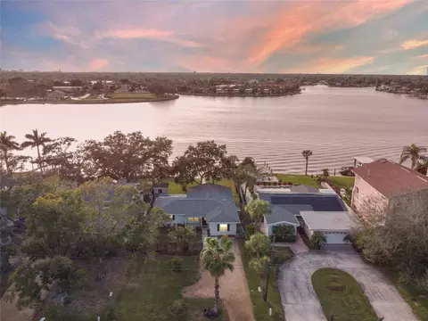 3618 Shore Acres Blvd NE, Saint Petersburg, FL 33703
