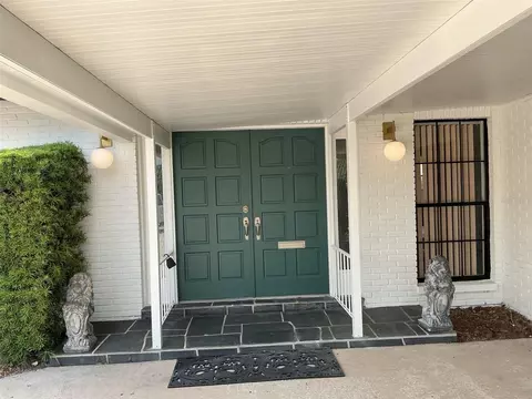 5901 25th St S, Saint Petersburg, FL 33712