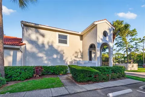 4843 Napoli Ct NE, Saint Petersburg, FL 33703