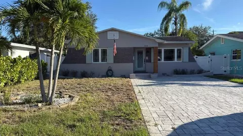 324 36th Ave NE, Saint Petersburg, FL 33704