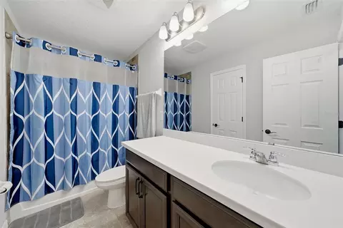 Bath - 11727 Tetrafin Dr, Riverview, FL 33579 photo 6 of 6