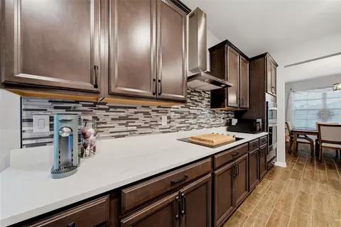 Kitchen - 11727 Tetrafin Dr, Riverview, FL 33579 photo 6 of 9