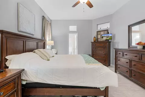 Bedroom - 4202 Augusta Ter E, Bradenton, FL 34203 photo 1 of 6
