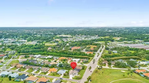 View/Area - 4202 Augusta Ter E, Bradenton, FL 34203 photo 2 of 9