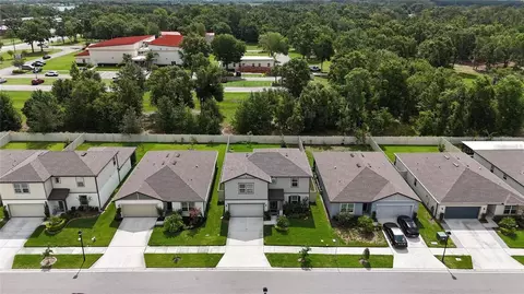 View/Area - 6658 Devlin Ln, Wesley Chapel, FL 33545 photo 4 of 11