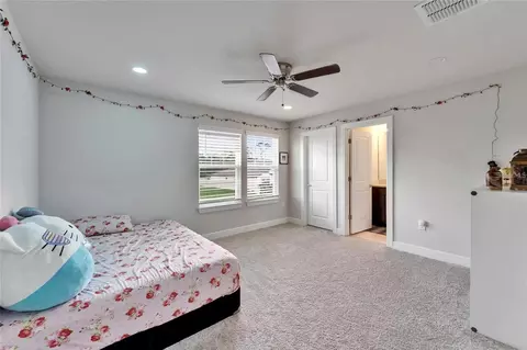 Bedroom - 6658 Devlin Ln, Wesley Chapel, FL 33545 photo 4 of 7