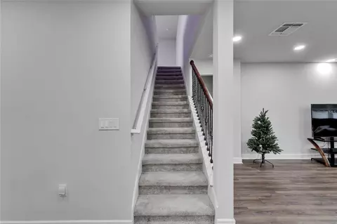 Entry Way - 6658 Devlin Ln, Wesley Chapel, FL 33545 photo 4 of 5