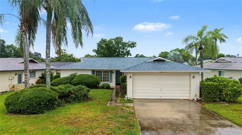 8210 Lora Del Rio Dr, Port Richey, FL 34668