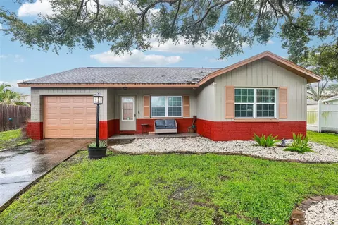 2310 Liston Cir, Palm Harbor, FL 34683