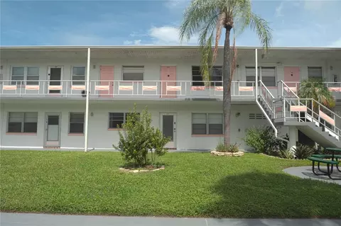 5900 21st St N #6, Saint Petersburg, FL 33714