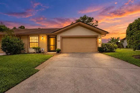 4008 Shoreside Cir, Tampa, FL 33624