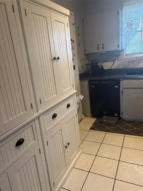 Kitchen - 14474 Coronado Dr, Spring Hill, FL 34609 photo 2 of 3