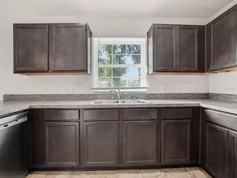 Kitchen - 203 Maple St E, Davenport, FL 33837 photo 2 of 3