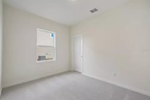 Bedroom - 10542 Curving Crk, Parrish, FL 34219 photo 3 of 10