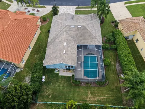 View/Area - 1028 Hagen Dr, New Port Richey, FL 34655 photo 2 of 8