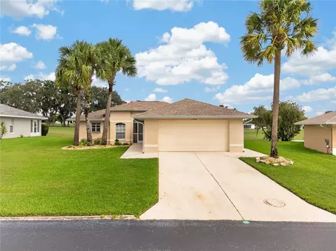 11048 Moshie Ln, San Antonio, FL 33576