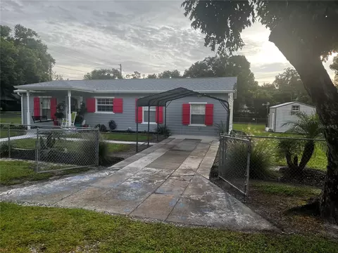 4852 18th St, Zephyrhills, FL 33542