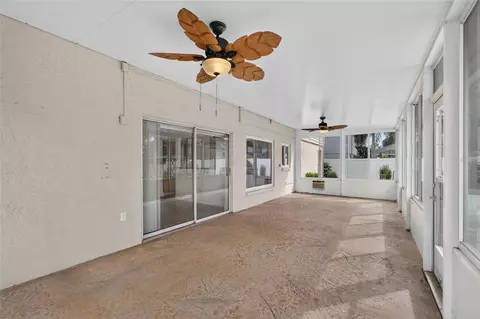 Exterior - 12301 Pathway Ct, Riverview, FL 33569 photo 7 of 9