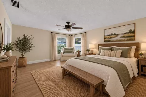Bedroom - 12301 Pathway Ct, Riverview, FL 33569 photo 2 of 8
