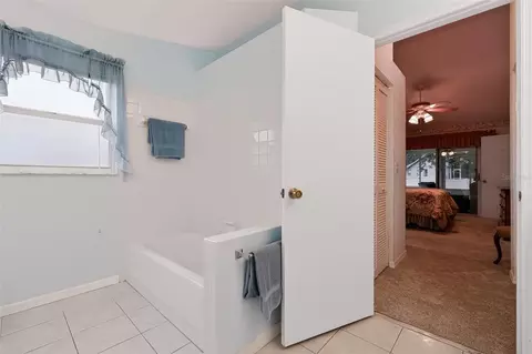 Bath - 4477 Gaston St, Spring Hill, FL 34607 photo 4 of 6