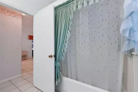 Bath - 4477 Gaston St, Spring Hill, FL 34607 photo 6 of 6