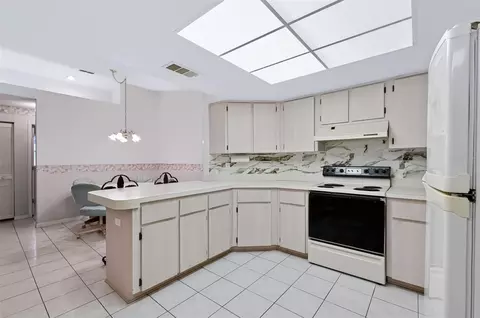 Kitchen - 4477 Gaston St, Spring Hill, FL 34607 photo 2 of 5