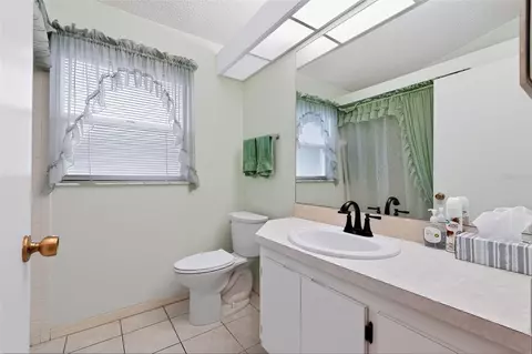 Bath - 4477 Gaston St, Spring Hill, FL 34607 photo 5 of 6