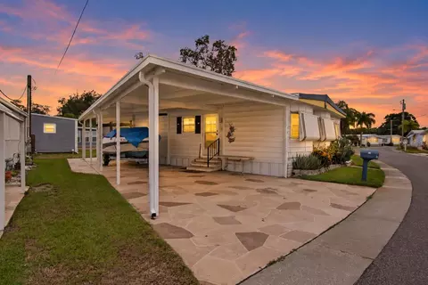 70 Schooner Dr #70, Palm Harbor, FL 34683