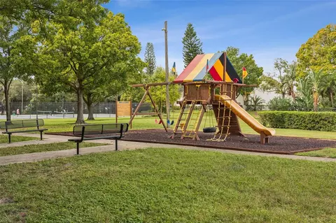 View/Area - 9146 Hillcroft Dr, Riverview, FL 33578 photo 7 of 7