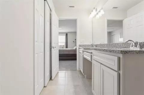 Entry Way - 9146 Hillcroft Dr, Riverview, FL 33578 photo 6 of 6