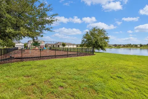 View/Area - 9146 Hillcroft Dr, Riverview, FL 33578 photo 5 of 7