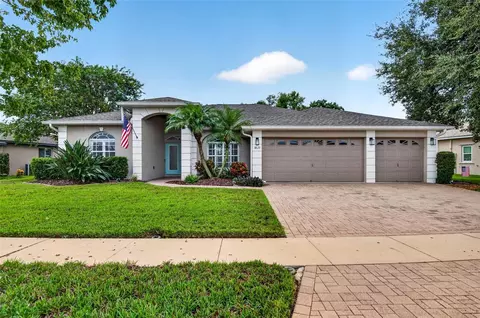 3825 Salida Delsol Dr, Ruskin, FL 33573