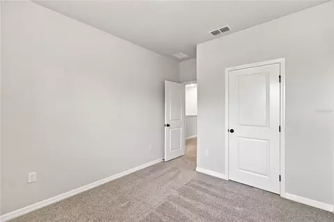 Bedroom - 5617 White Ibis Pt, Saint Cloud, FL 34772 photo 6 of 8