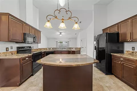 Kitchen - 11211 Andy Dr, Riverview, FL 33569 photo 1 of 4