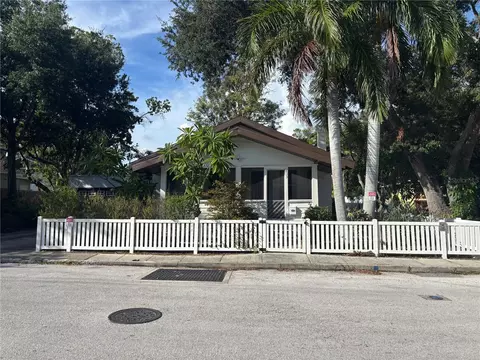 833 11th Ave N, Saint Petersburg, FL 33701