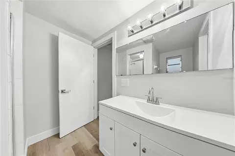 Bath - 7345 Apache Trl, Spring Hill, FL 34606 photo 3 of 4