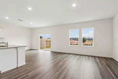 Living - 10526 Curving Crk, Parrish, FL 34219 photo 7 of 9