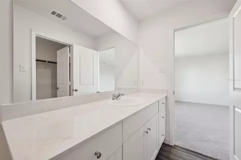 Entry Way - 10526 Curving Crk, Parrish, FL 34219 photo 6 of 6
