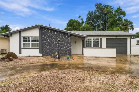 3930 Sail Dr, New Port Richey, FL 34652