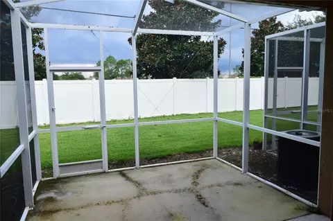 Exterior - 12337 Foxmoor Peak Dr, Riverview, FL 33579 photo 4 of 8