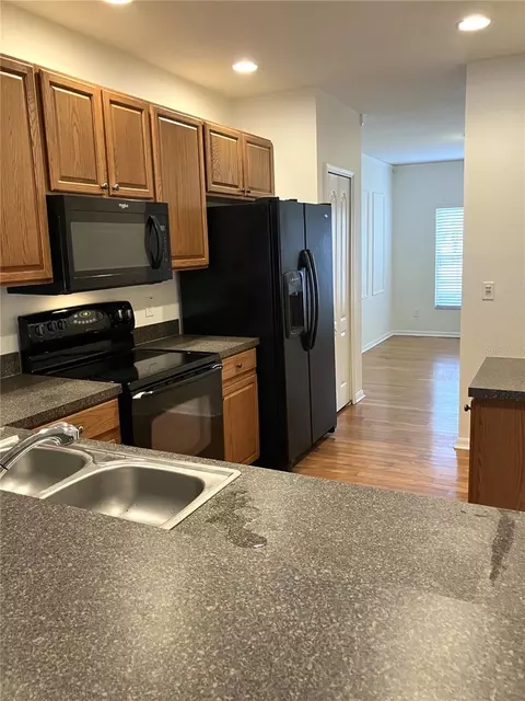Kitchen - 12337 Foxmoor Peak Dr, Riverview, FL 33579 photo 2 of 8