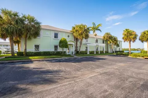 5153 Salmon Dr SE #B, Saint Petersburg, FL 33705