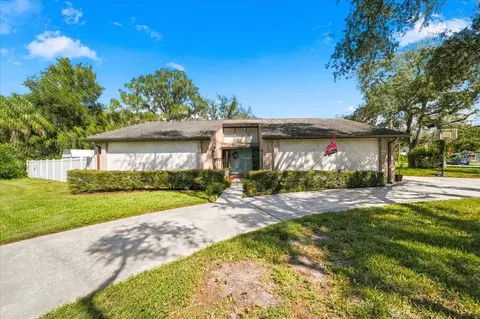 2231 S Village Ave, Tampa, FL 33612