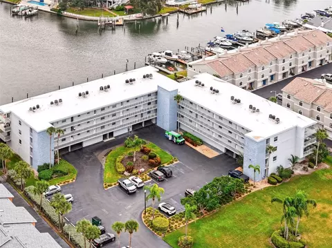 719 Pinellas Bayway S #311, Saint Petersburg, FL 33715
